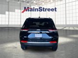 New 2025 Jeep Grand Cherokee Laredo image 4
