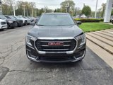 Used 2024 GMC Terrain SLE w/ Driver Convenience Package image 2