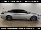 Used 2019 Toyota Avalon XSE image 2