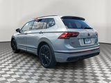 Used 2022 Volkswagen Tiguan SE R-Line image 4