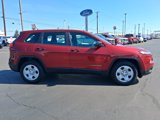 Used 2014 Jeep Cherokee Sport image 2