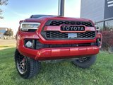 Used 2019 Toyota Tacoma TRD Sport image 3