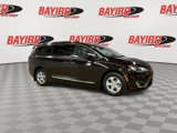 Used 2017 Chrysler Pacifica Touring-L Plus w/ Advanced Safetytec Group image 2