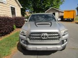 Used 2017 Toyota Tacoma TRD Sport image 6