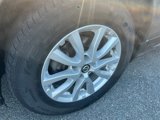 Used 2019 Nissan Rogue SV image 2