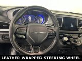 Used 2018 Chrysler Pacifica Touring-L Plus image 5