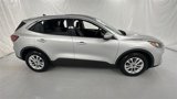 Used 2020 Ford Escape SE image 2