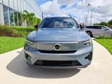 Used 2023 Volvo XC40 Recharge Plus image 2