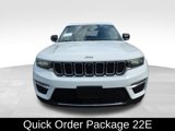 Used 2023 Jeep Grand Cherokee Limited w/ Luxury Tech Group II image 3