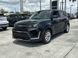 New 2025 Kia Soul LX image 2