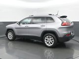 Used 2018 Jeep Cherokee Latitude Plus w/ Cold Weather Group image 3