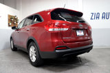 Used 2016 Kia Sorento LX image 3