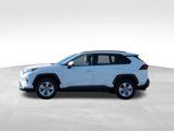 Used 2020 Toyota RAV4 XLE image 2
