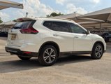 Used 2018 Nissan Rogue SL w/ Premium Package image 4