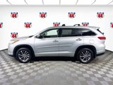 Certified 2017 Toyota Highlander XLE image 5