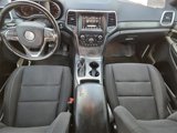 Used 2020 Jeep Grand Cherokee Laredo image 5