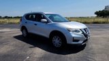 Used 2018 Nissan Rogue S image 2