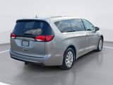 Used 2018 Chrysler Pacifica Touring Plus image 3