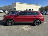 Used 2021 Volkswagen Tiguan SE w/ Panoramic Sunroof Package image 6