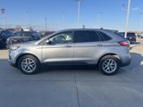 Used 2021 Ford Edge SEL w/ Convenience Package image 4