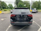 Used 2024 Volkswagen Tiguan SE image 4