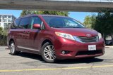 Used 2013 Toyota Sienna XLE image 2