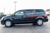 Used 2017 Dodge Grand Caravan SE image 4