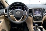Used 2017 Jeep Grand Cherokee Limited image 3