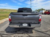 Used 2018 Nissan Titan SV image 5