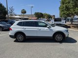 Used 2021 Volkswagen Tiguan SE w/ Panoramic Sunroof Package image 2