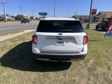 Used 2021 Ford Explorer XLT w/ Equipment Group 202A image 6