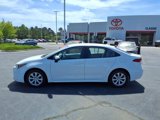 Used 2022 Toyota Corolla LE image 2