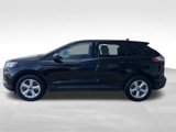Used 2022 Ford Edge SE image 3