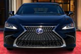 Used 2022 Lexus ES 300h w/ Premium Package image 3