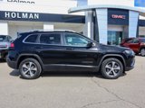 Used 2019 Jeep Cherokee Limited w/ Luxury Group image 2