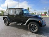 Used 2015 Jeep Wrangler Unlimited Rubicon image 2