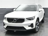 Used 2024 Volvo XC40 B5 Plus image 5