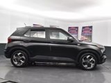 Used 2023 Hyundai Venue SEL w/ Cargo Package image 4