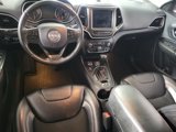 Used 2019 Jeep Cherokee Trailhawk image 2