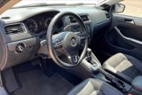 Used 2013 Volkswagen Jetta SEL image 2