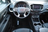 Used 2024 GMC Terrain SLT image 3