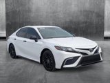 Used 2022 Toyota Camry SE image 3