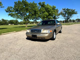 Used 2000 Ford Crown Victoria LX image 3