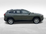 Used 2018 Jeep Cherokee Latitude w/ Cold Weather Group image 6