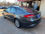 Used 2017 Ford Fusion SE w/ Fusion SE Technology Package image 6