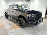 Used 2020 RAM 1500 4x4 Crew Cab image 2