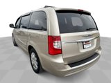 Used 2013 Chrysler Town & Country Touring image 6