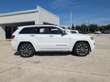 Used 2017 Jeep Grand Cherokee Overland w/ Jeep Active Safety Group image 4