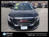 Used 2024 GMC Terrain SLE w/ Driver Convenience Package image 2