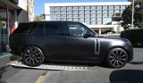 Used 2025 Land Rover Range Rover SV image 5